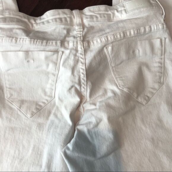 Kenneth Cole Reaction Distressed Denim Crops sz 4 - Picture 4 of 5